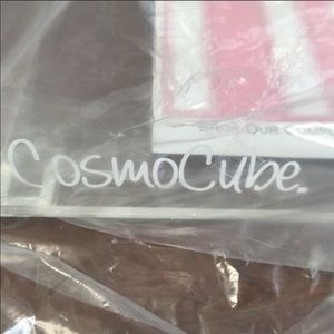 CosmoCube Makeup - CosmoCube Posh Makeup Organizer CosmoCube Makeup - CosmoCube Posh Makeup Organizer